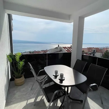 7 * Crikvenica