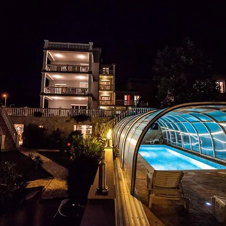 Apartment 7 *
