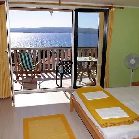 7 Apartment *